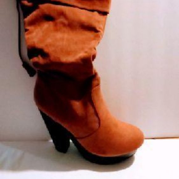 Shoes - Picture 5 of 8